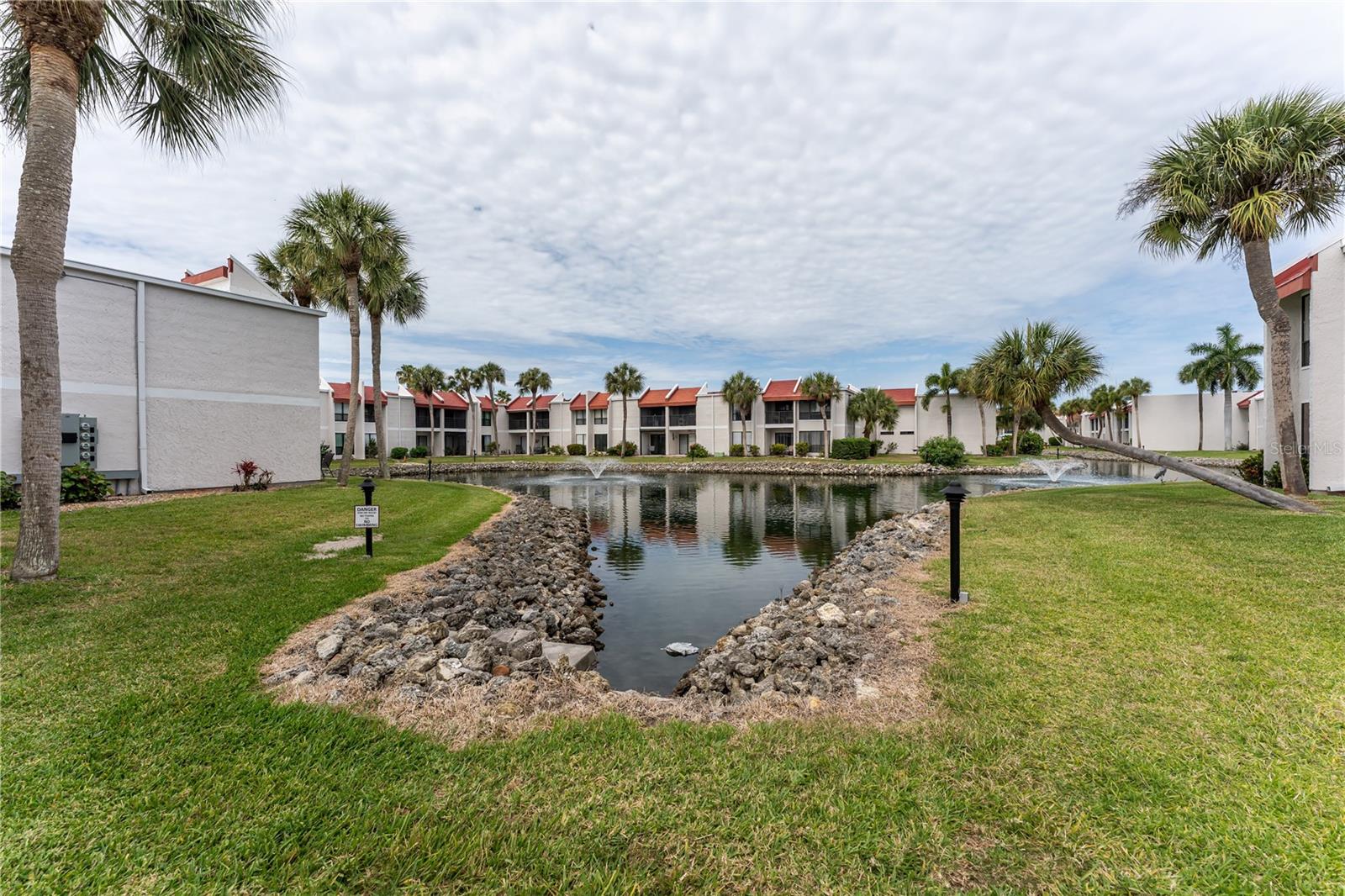 RUNAWAY BAY - Residential