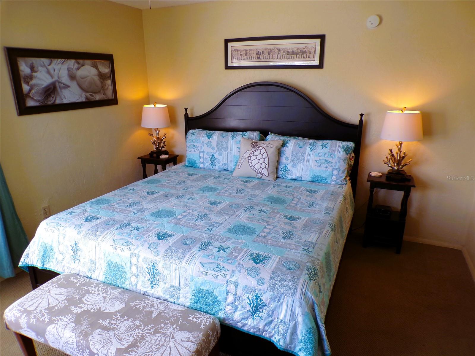 RUNAWAY BAY - Residential