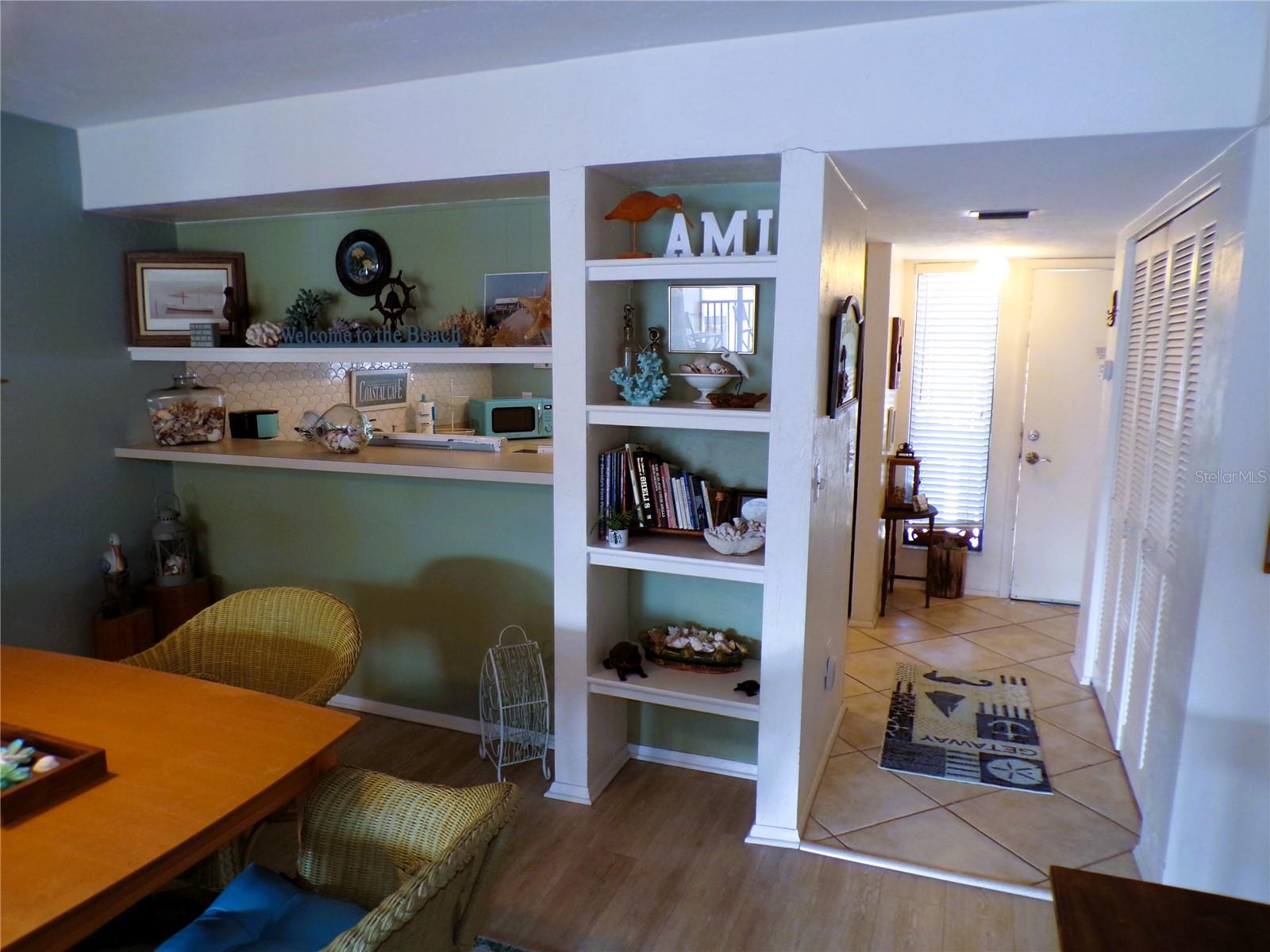 RUNAWAY BAY - Residential