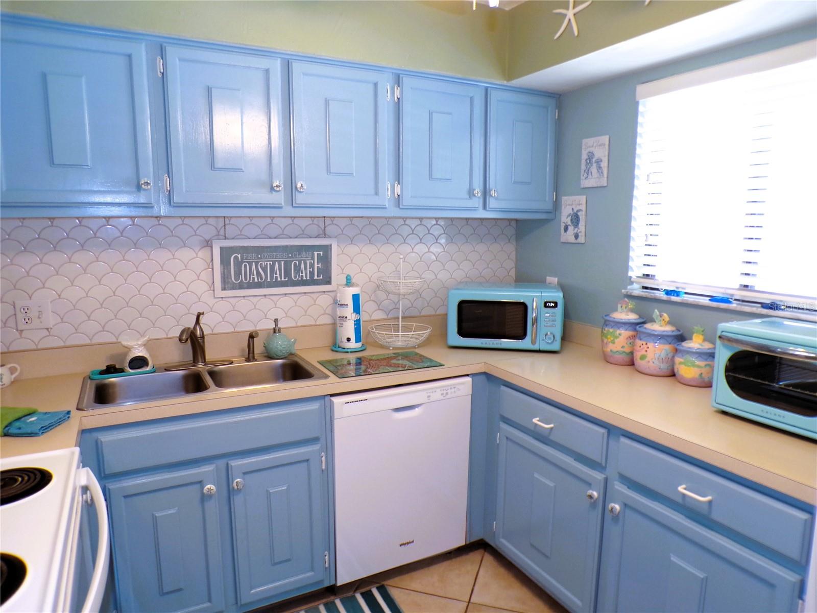 RUNAWAY BAY - Residential