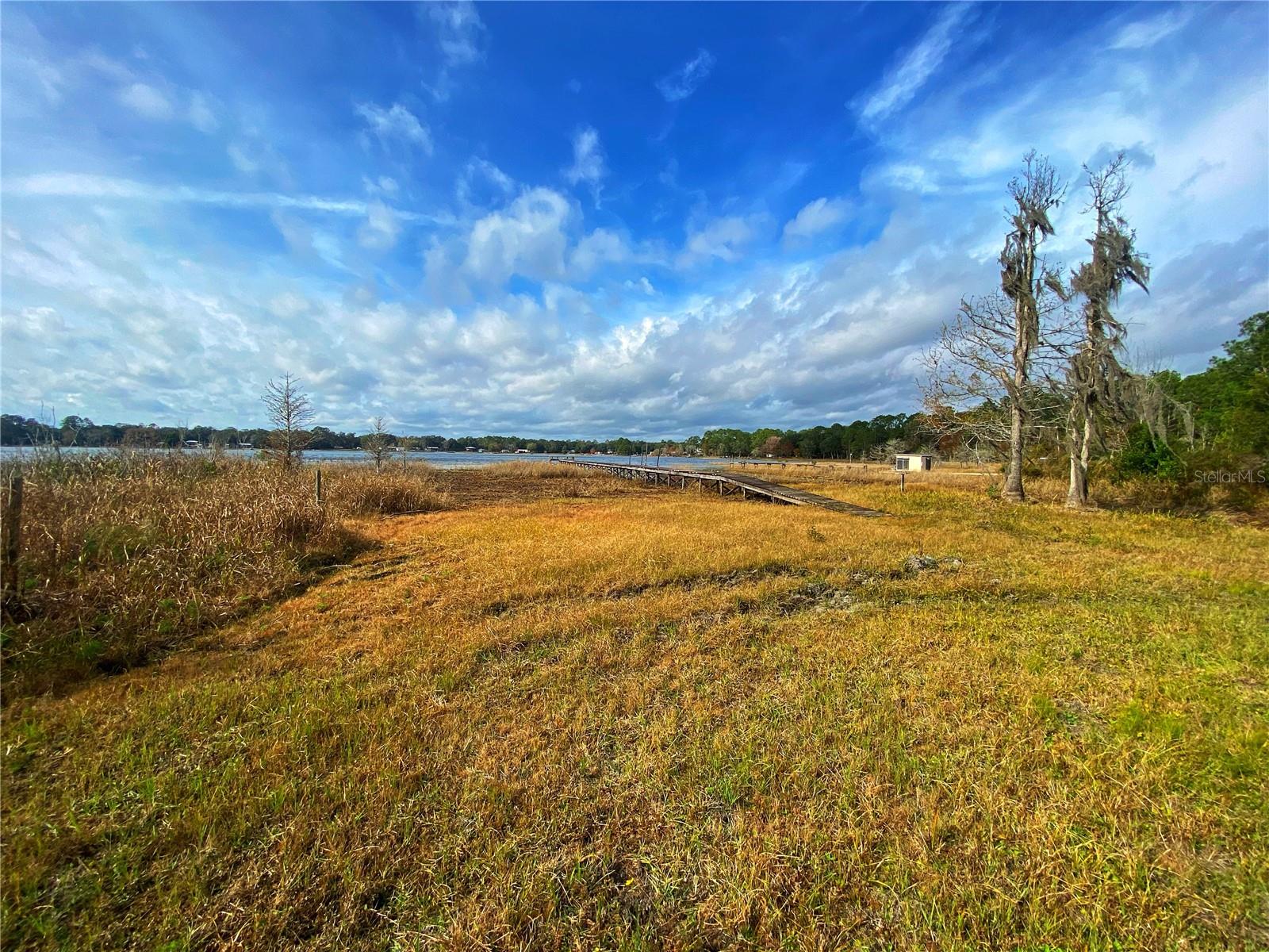 LAKE VIEW MANOR - Residential