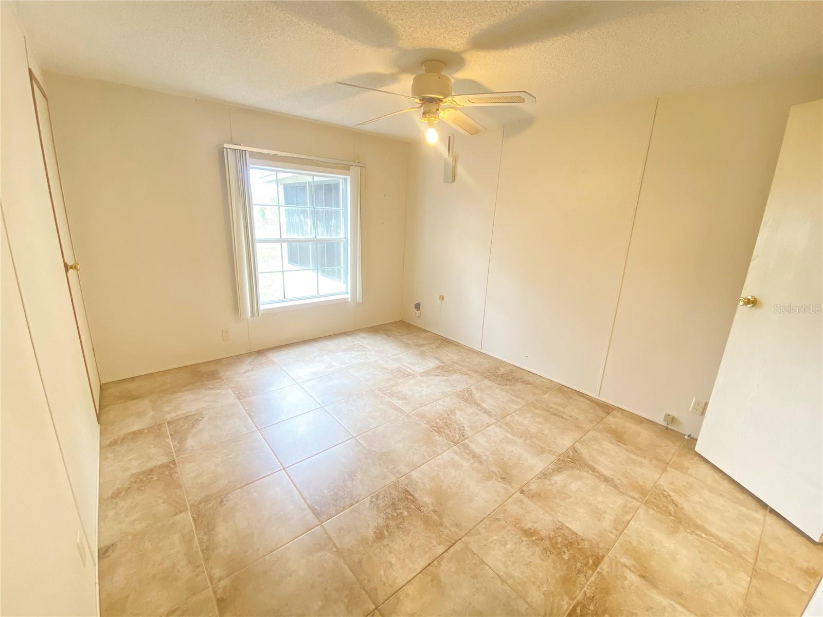 LAKE VIEW MANOR - Residential