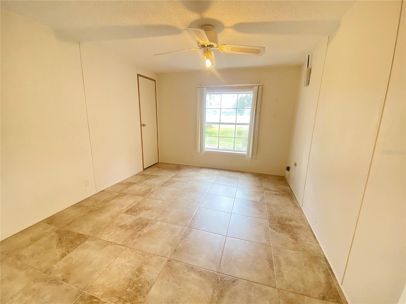 LAKE VIEW MANOR - Residential