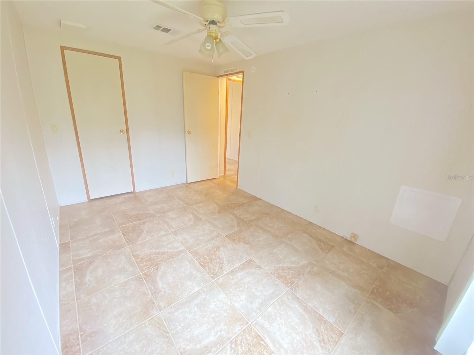 LAKE VIEW MANOR - Residential