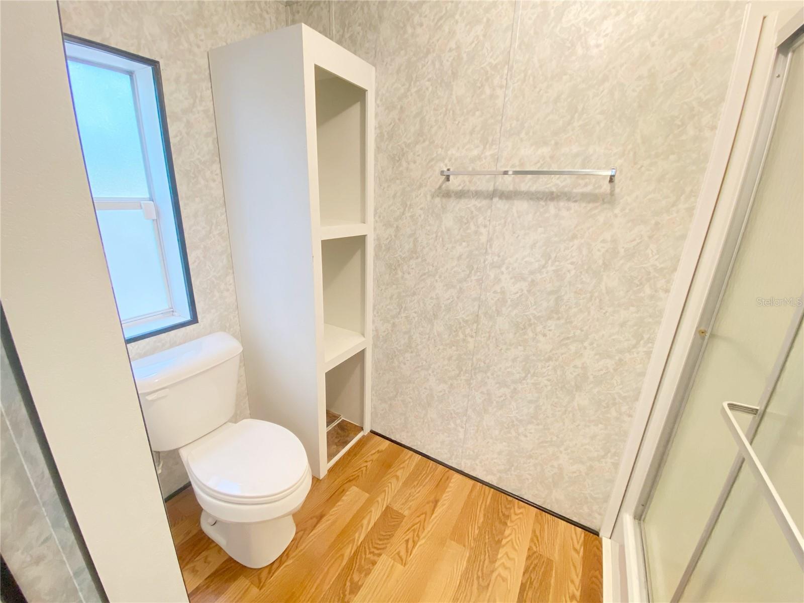 LAKE VIEW MANOR - Residential