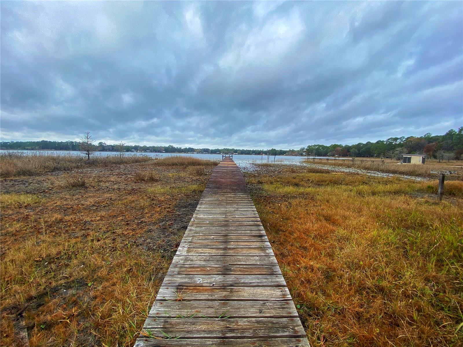 LAKE VIEW MANOR - Residential