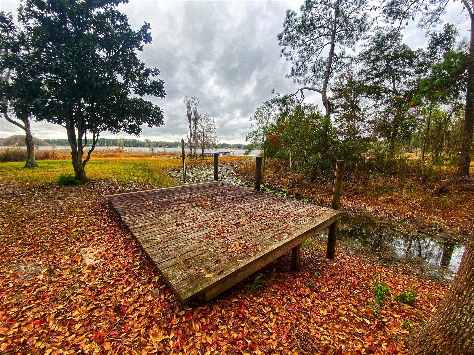 LAKE VIEW MANOR - Residential