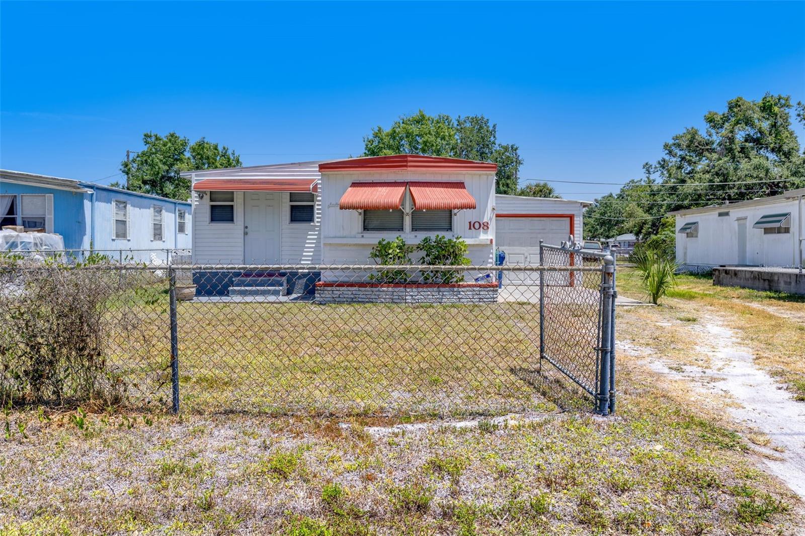 GENEVA HEIGHTS - Residential