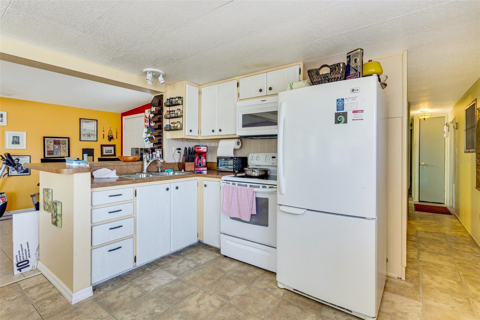GENEVA HEIGHTS - Residential