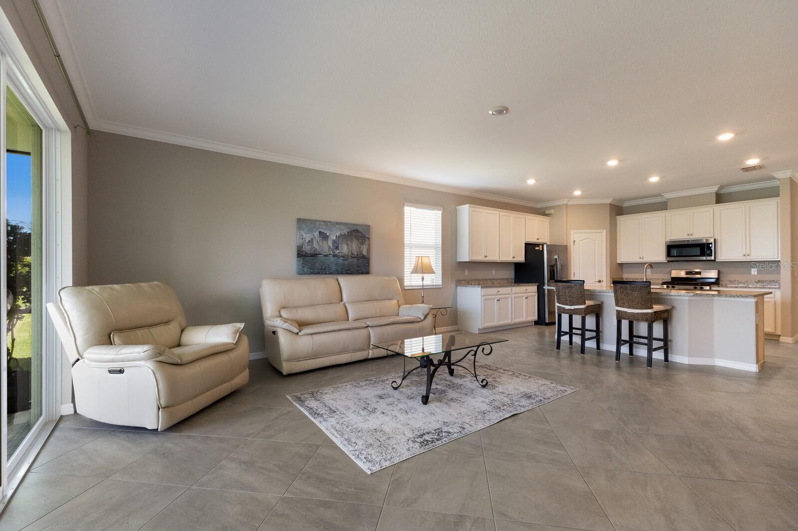 ARBOR GRANDE - Residential Lease