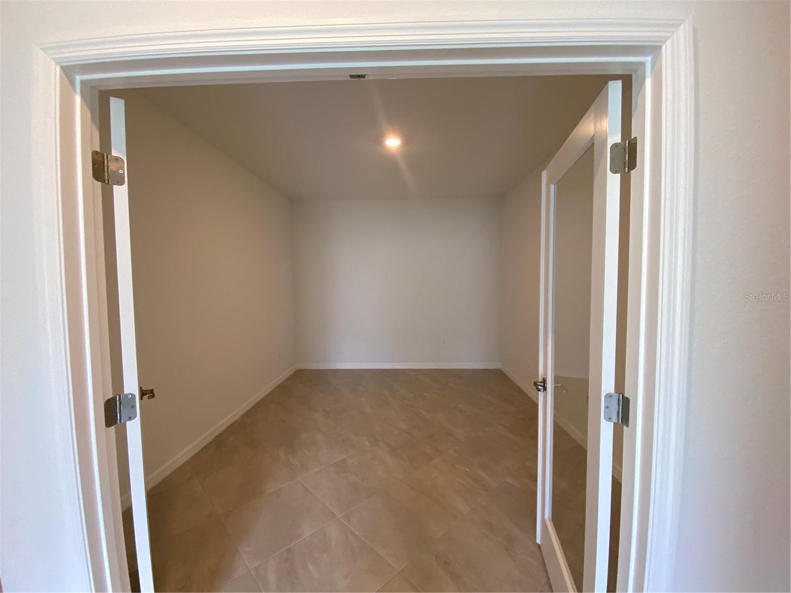 ARBOR GRANDE - Residential Lease