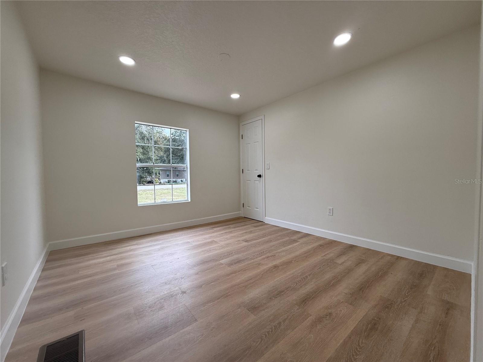 COUNTRY TRLS PH 4 - Residential