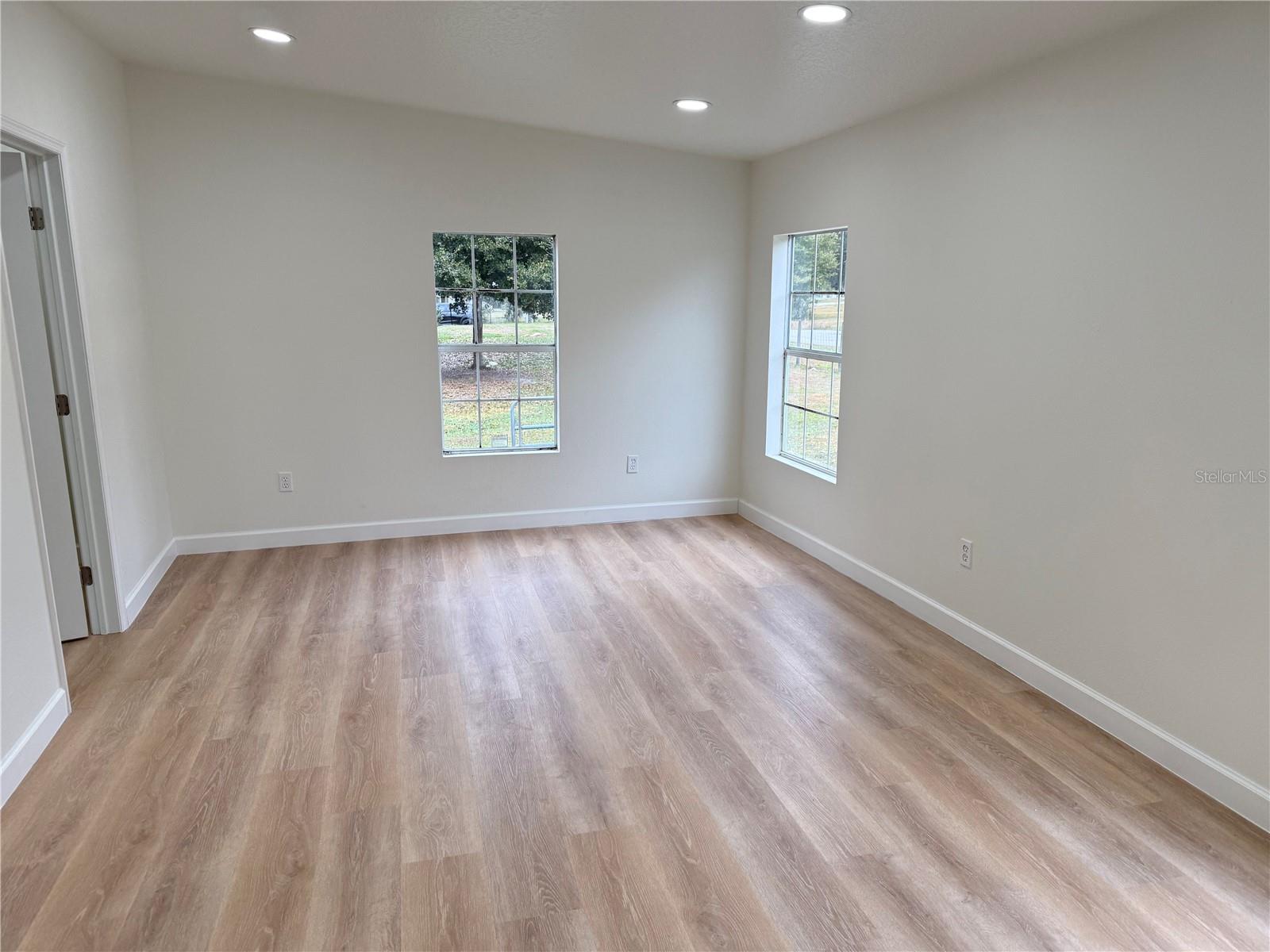 COUNTRY TRLS PH 4 - Residential