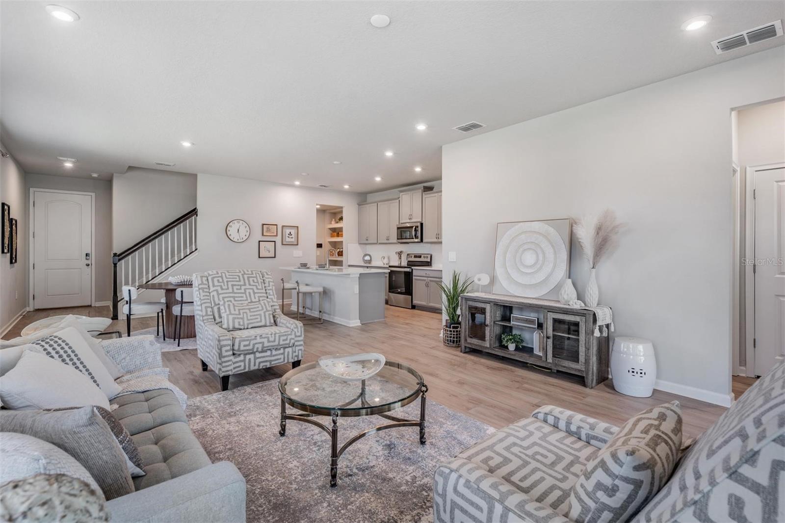 PARKVIEW/LONG LAKE RANCH - Residential