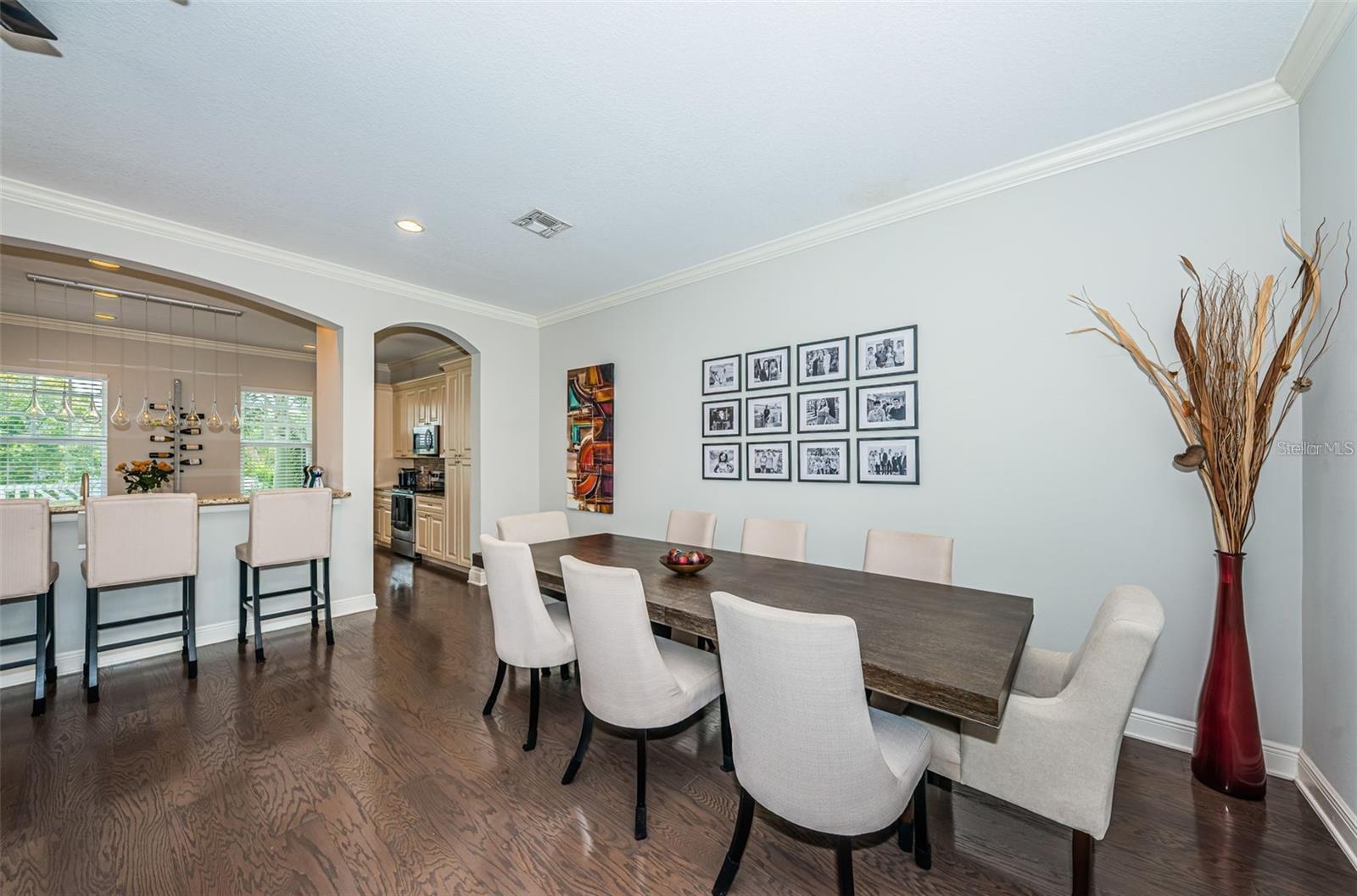 GREVILLA COURT - Residential