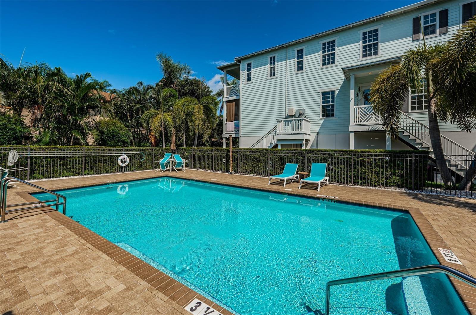 GREVILLA COURT - Residential