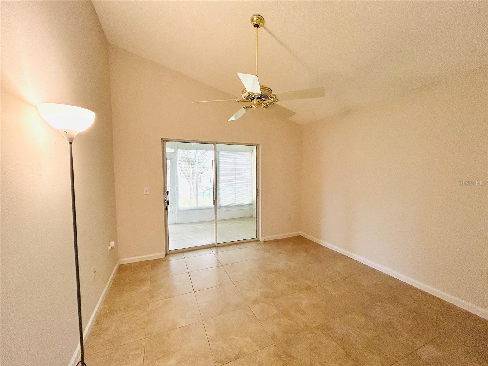 OCALA PALMS UN I - Residential