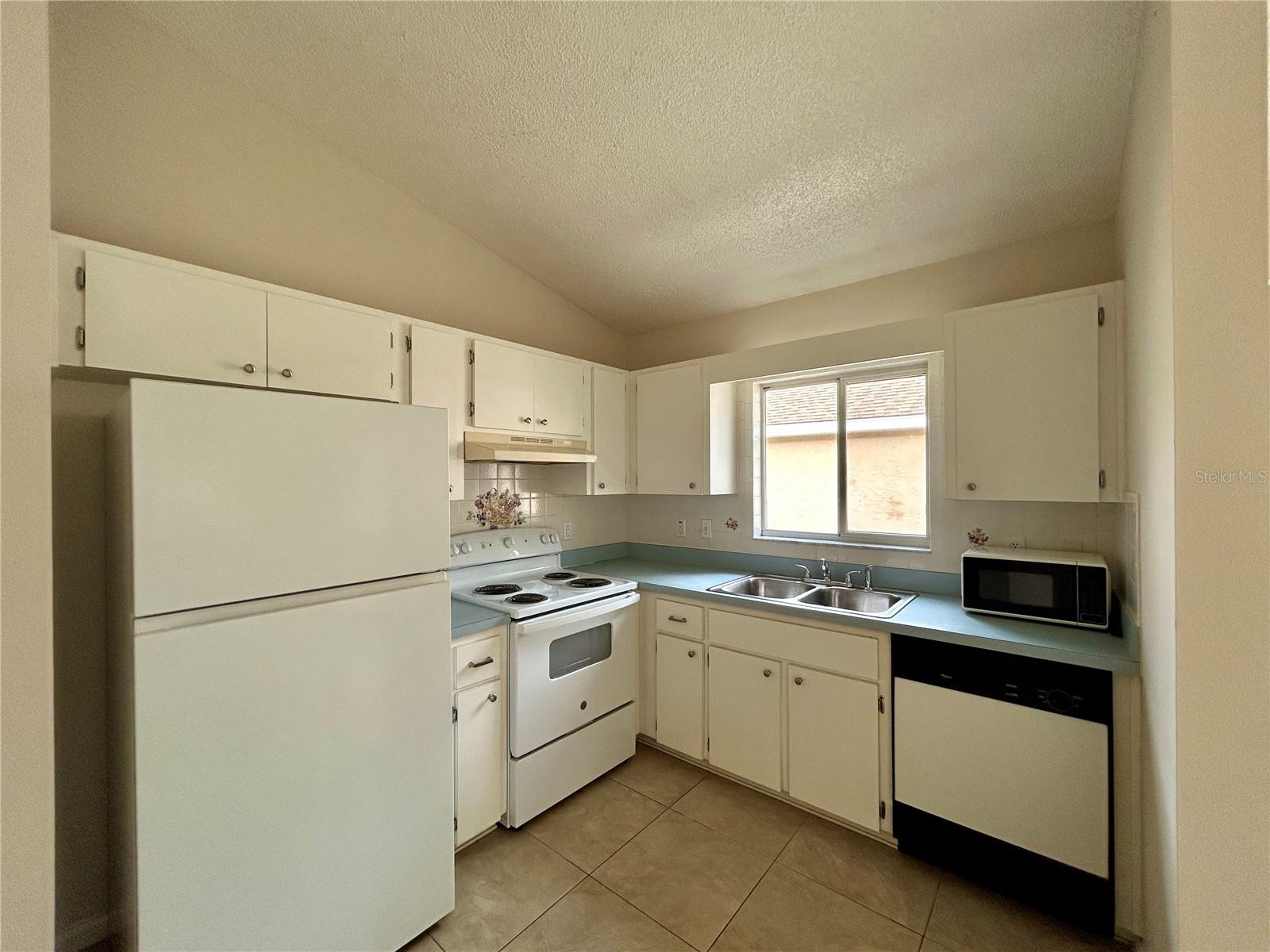 OCALA PALMS UN I - Residential