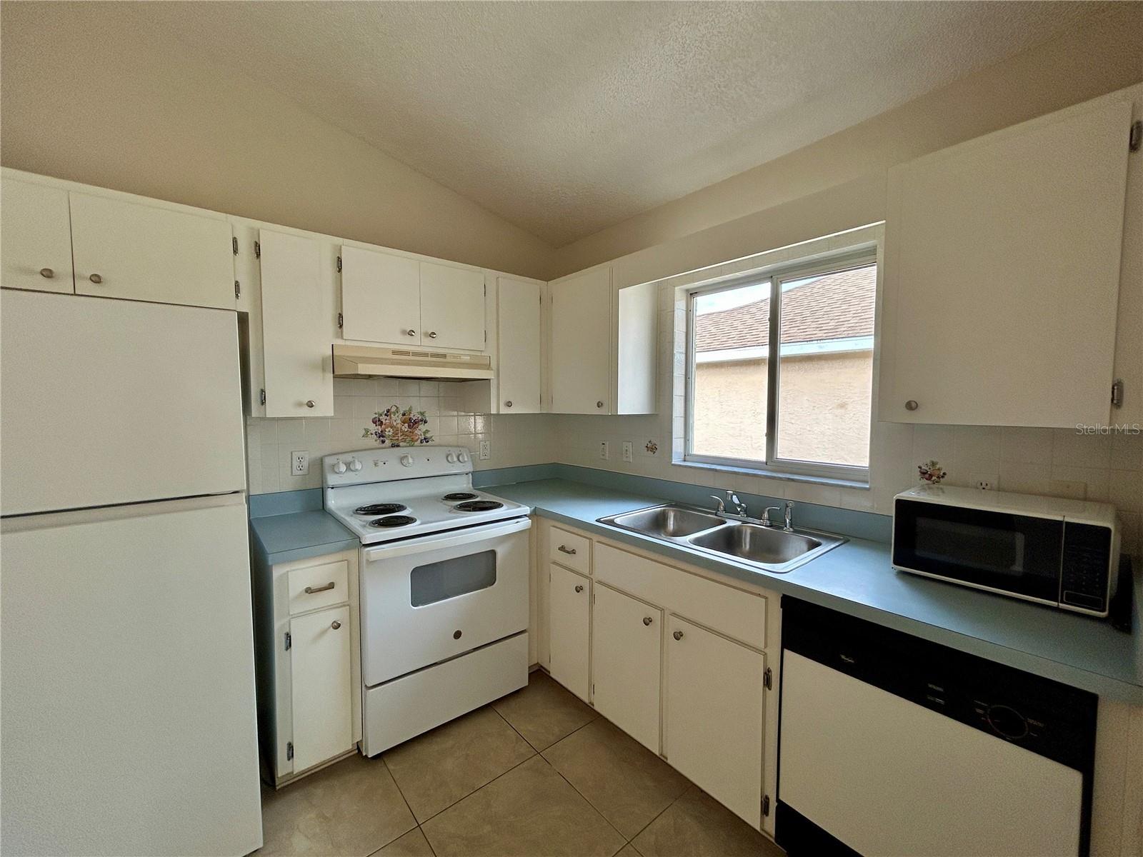 OCALA PALMS UN I - Residential