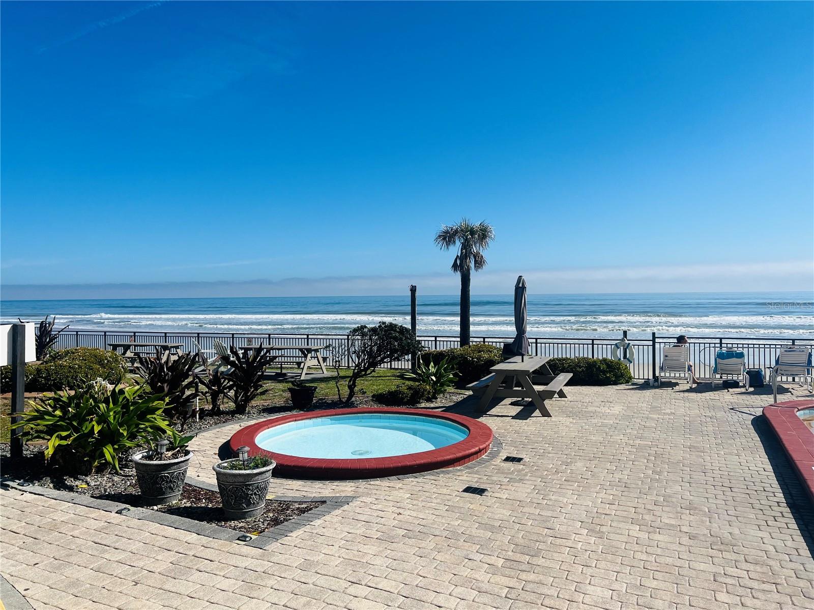 OCEANSIDE INN - Residential