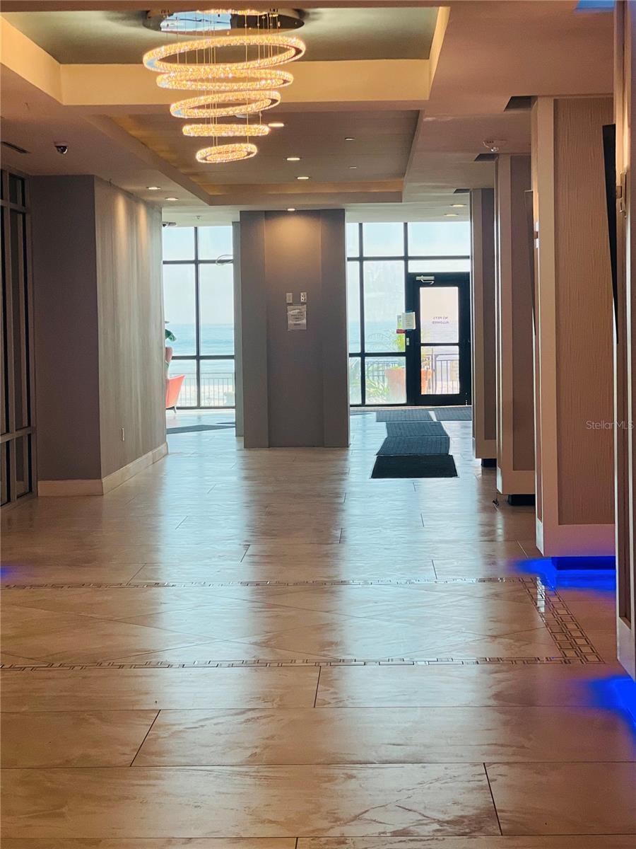 1909 SOUTH ATLANTIC AVENUE 405/406