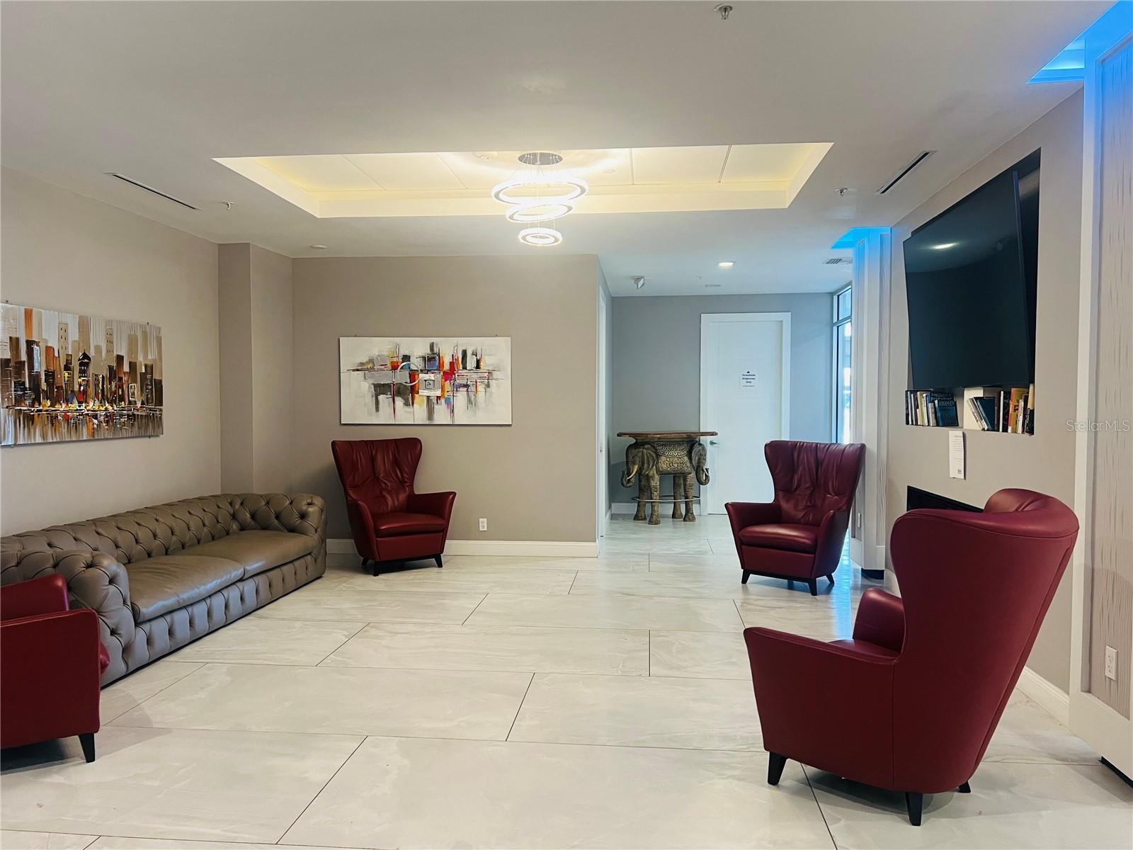 1909 SOUTH ATLANTIC AVENUE 405/406