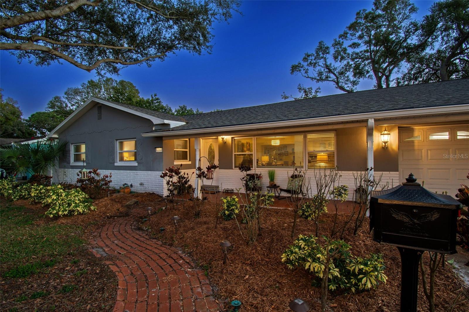 HOLIDAY PARK - Residential