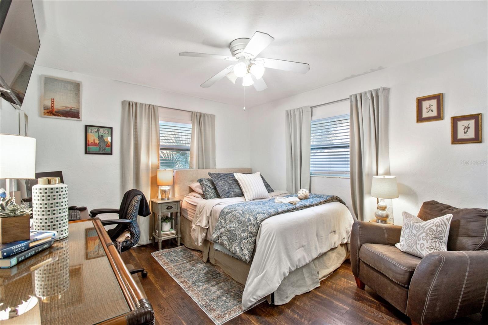 HOLIDAY PARK - Residential