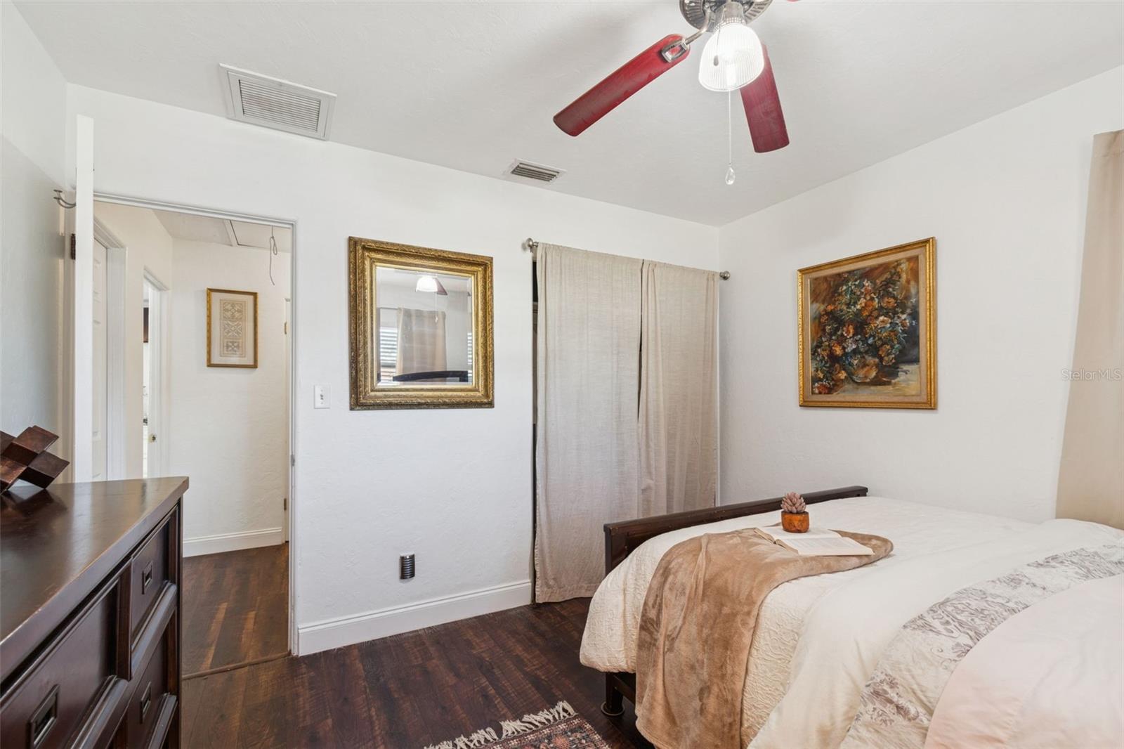 HOLIDAY PARK - Residential