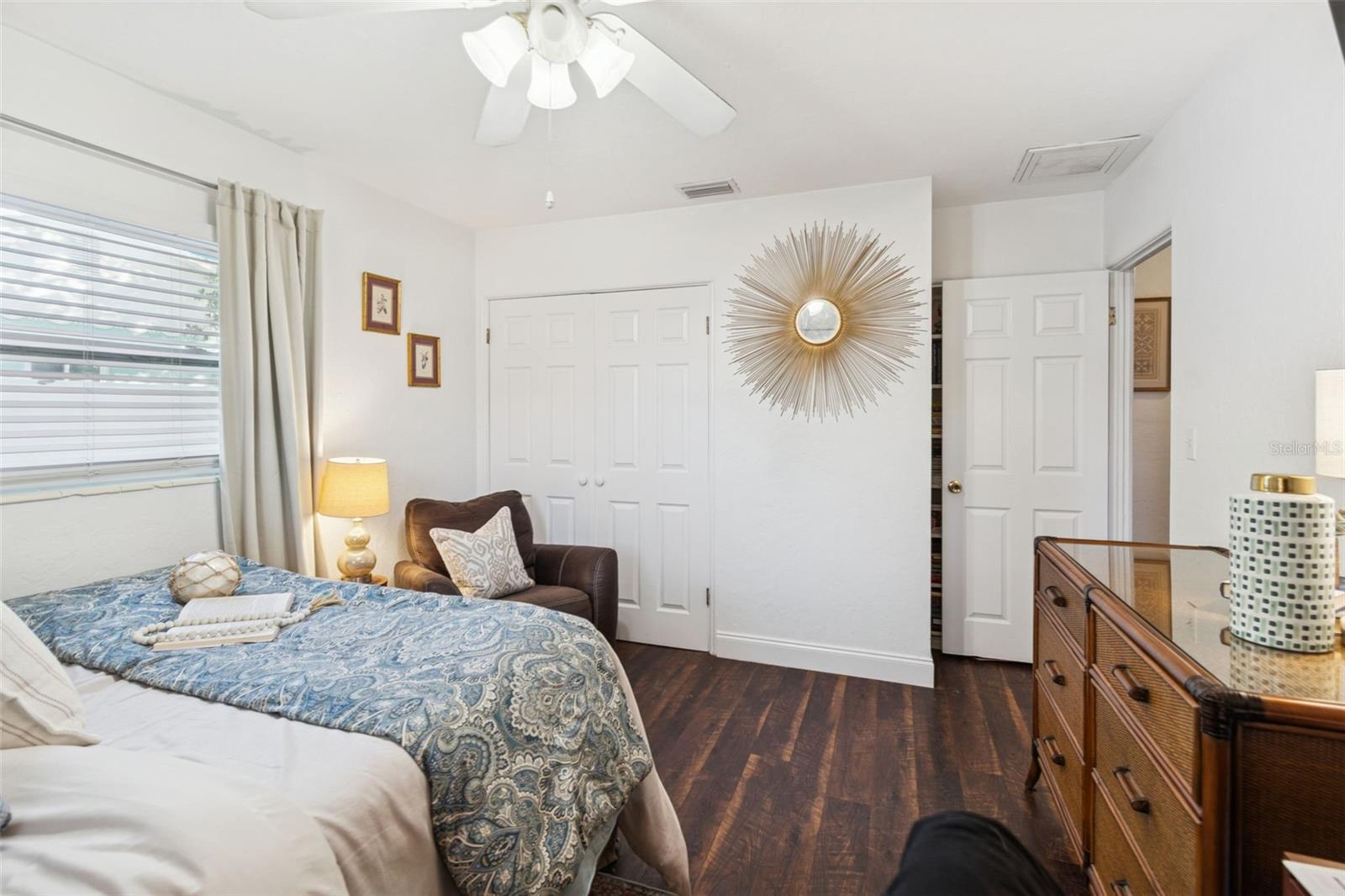 HOLIDAY PARK - Residential