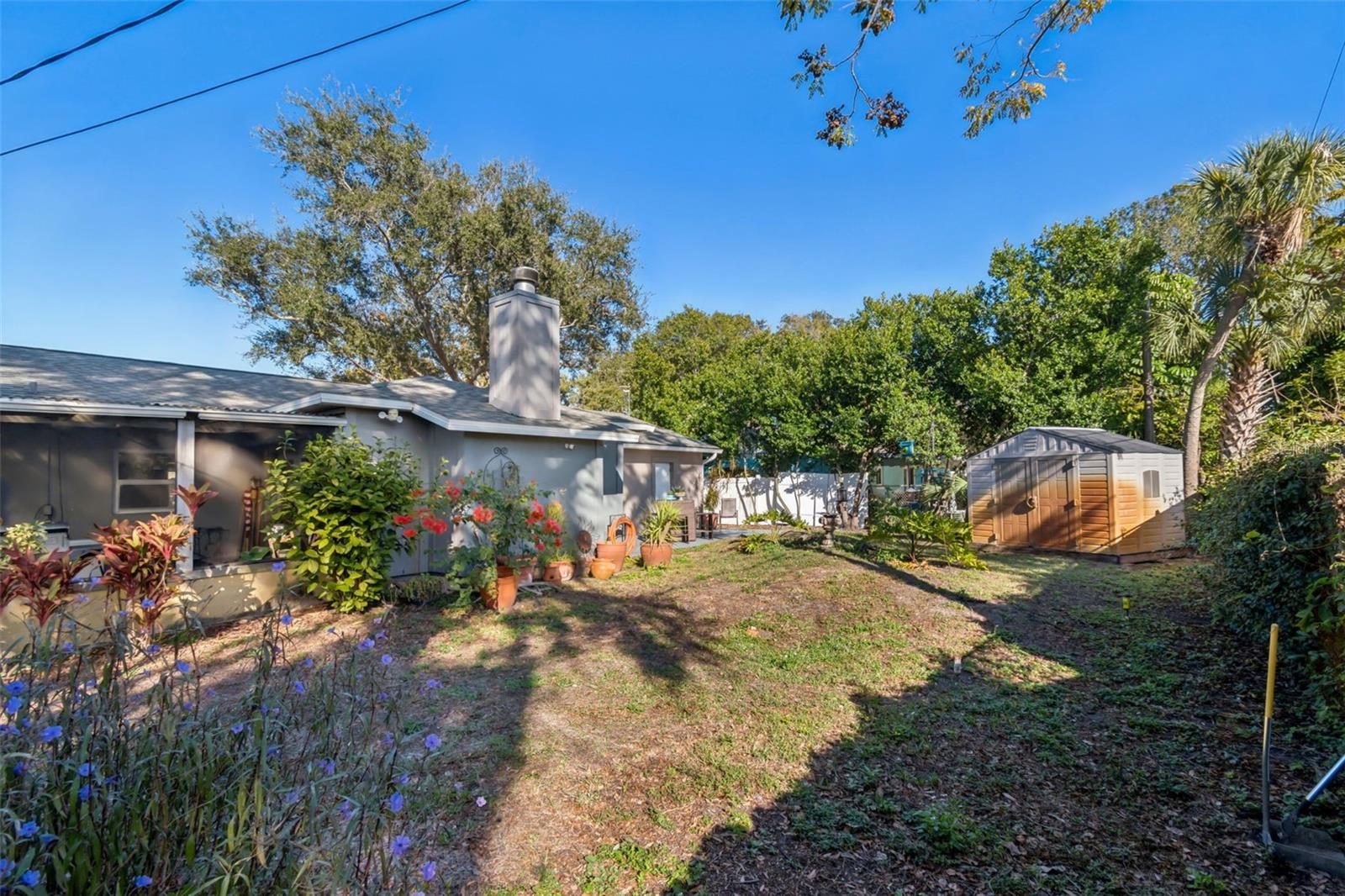 HOLIDAY PARK - Residential