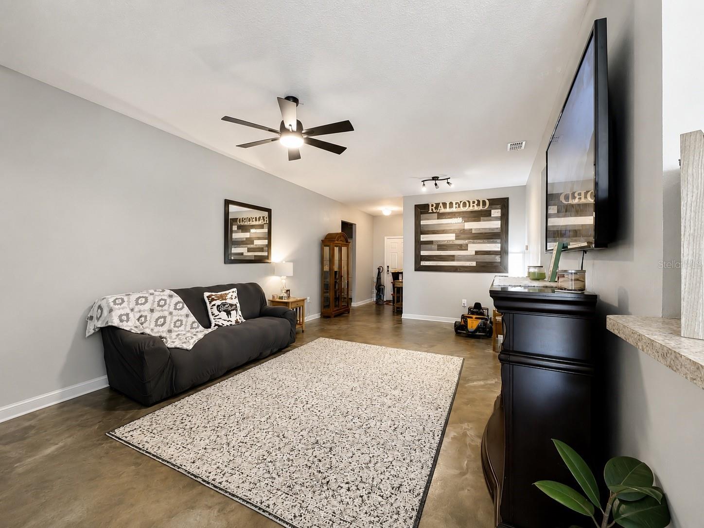 NEWBERRY PLACE - Residential