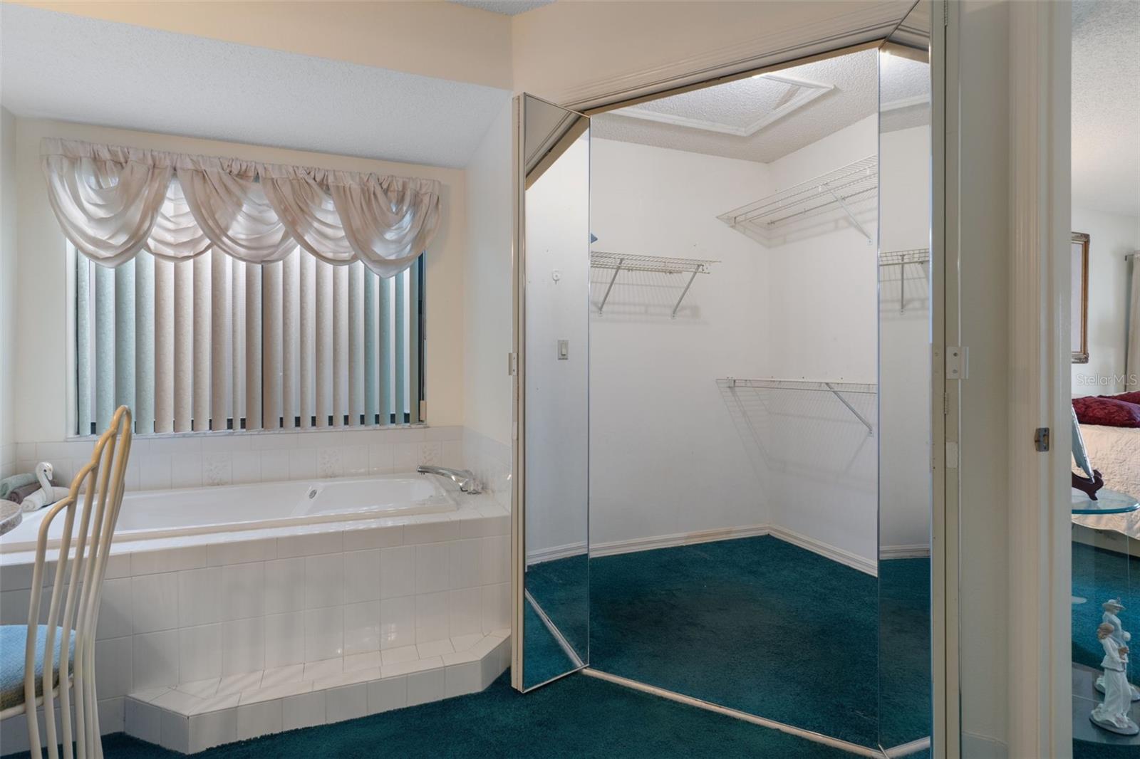 SEVEN HILLS - Residential