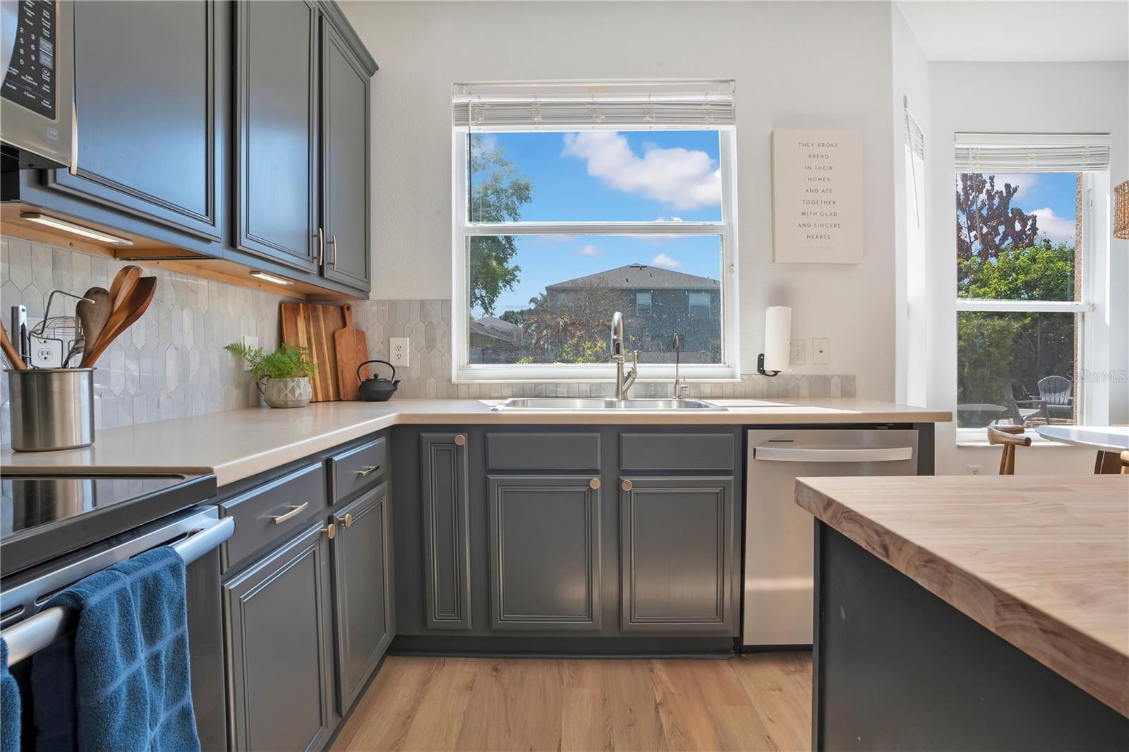 MOSS PARK RDG - Residential