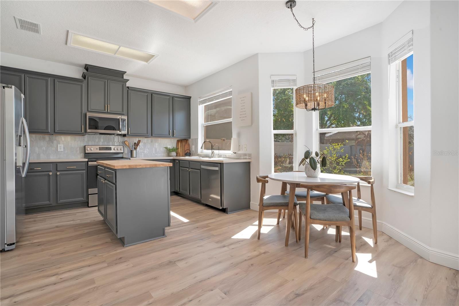 MOSS PARK RDG - Residential