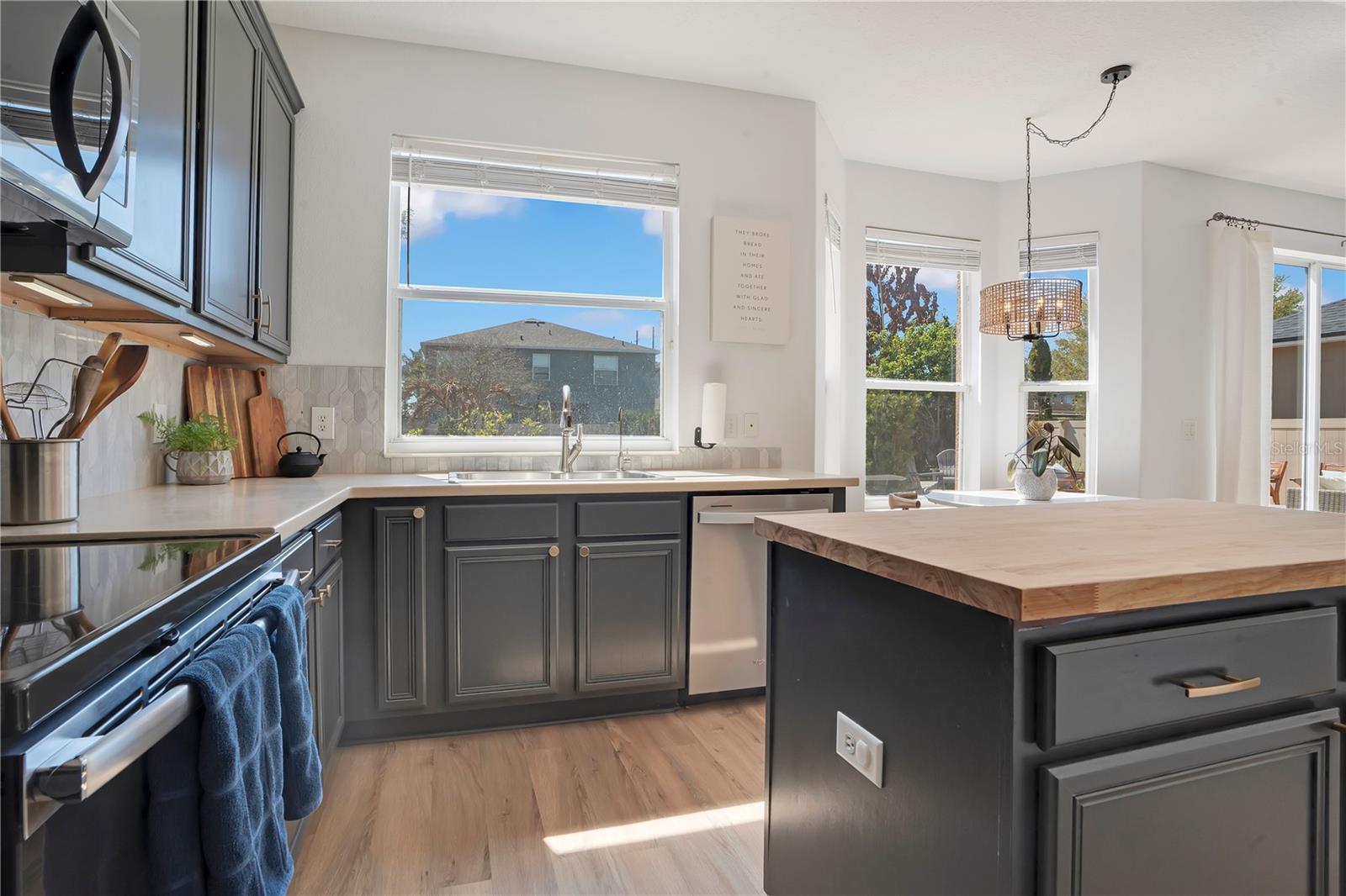 MOSS PARK RDG - Residential