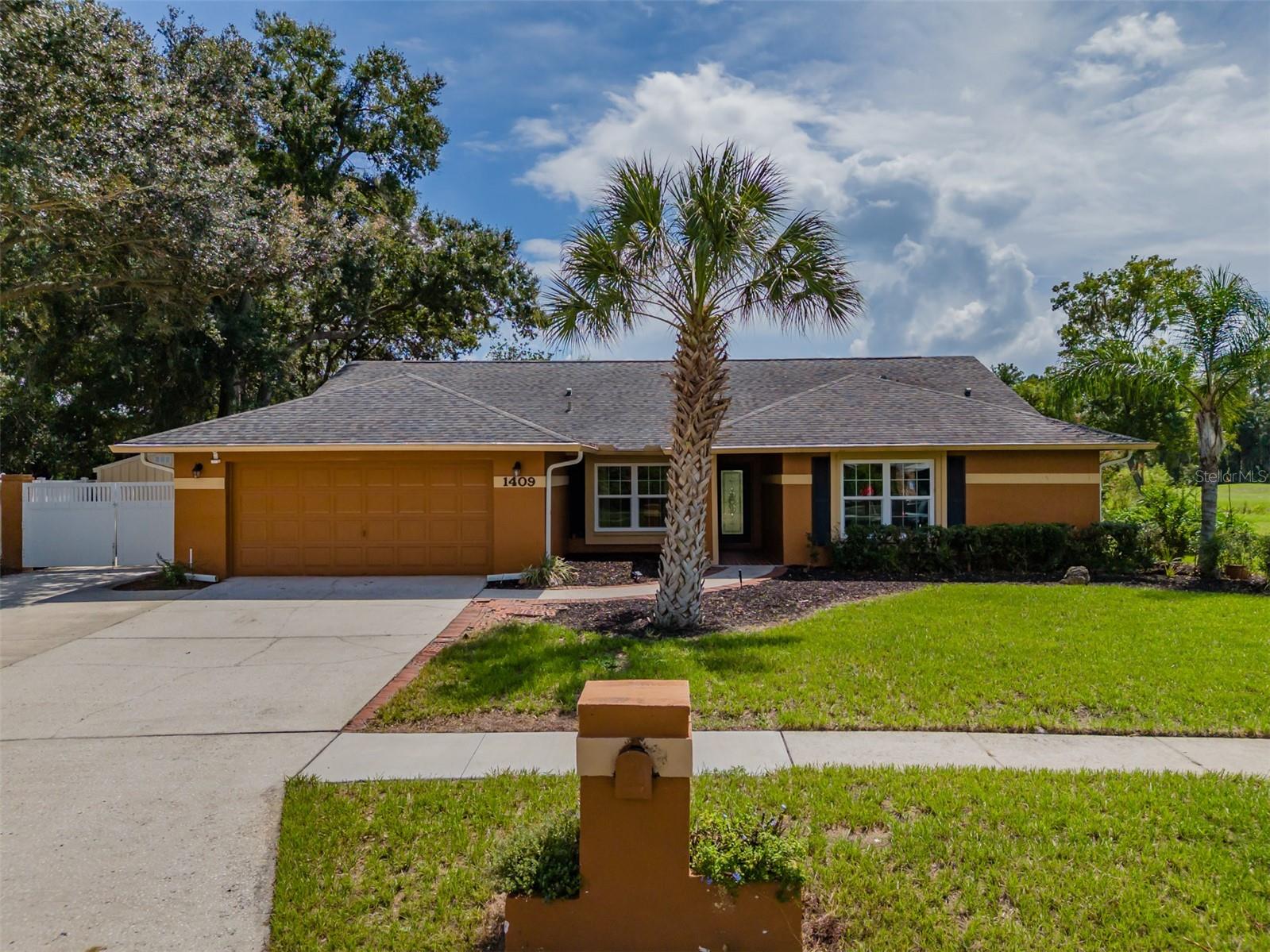 1409 HOLLEMAN
