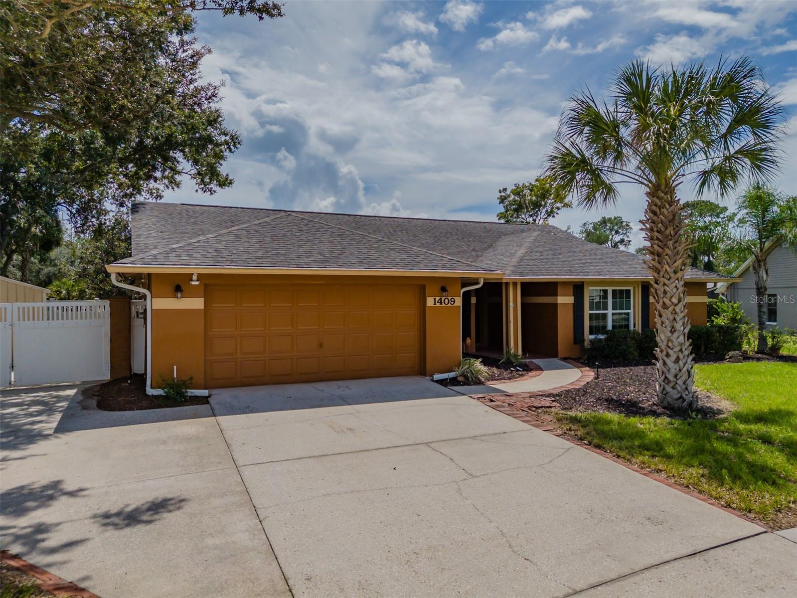 1409 HOLLEMAN