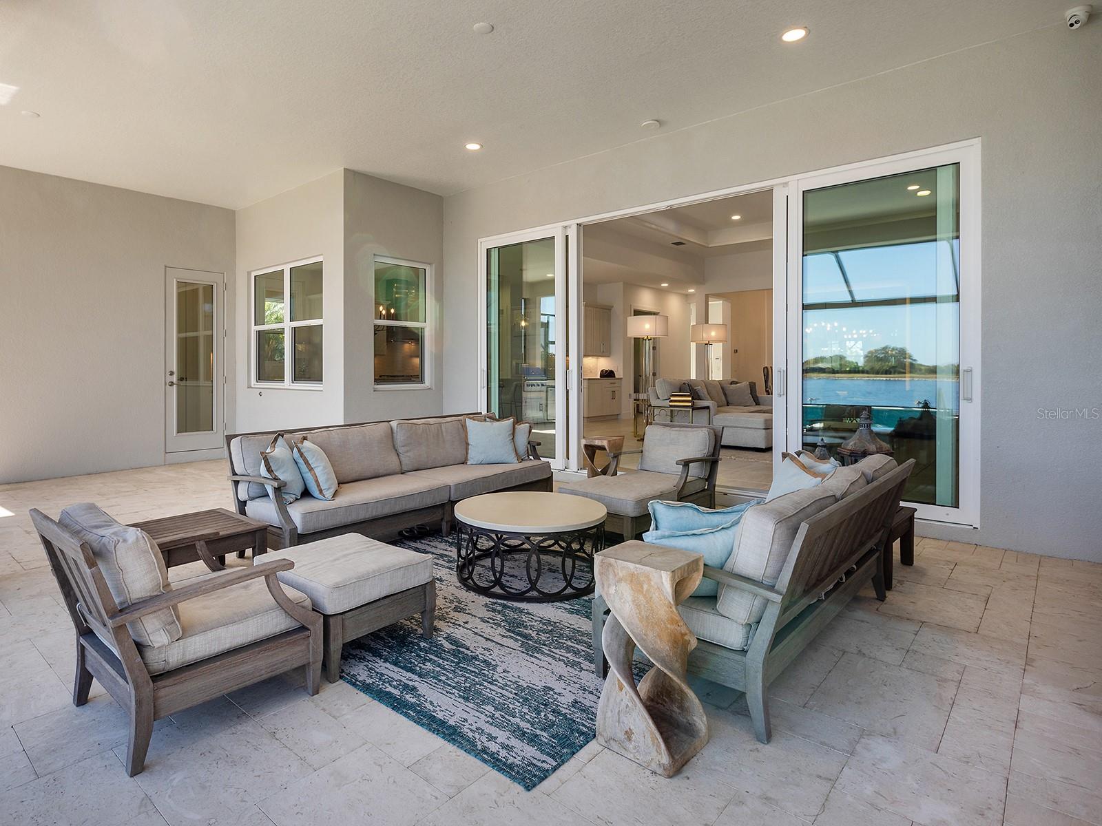 LAKEHOUSE COVE AT WATERSIDE - Residential