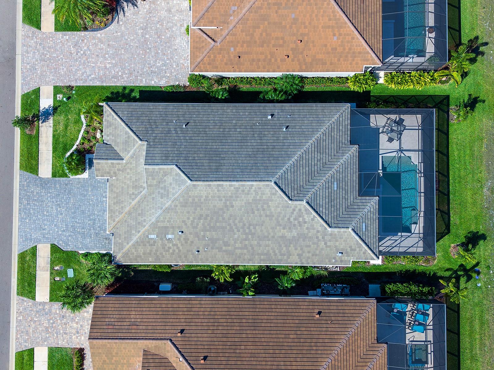 LAKEHOUSE COVE AT WATERSIDE - Residential