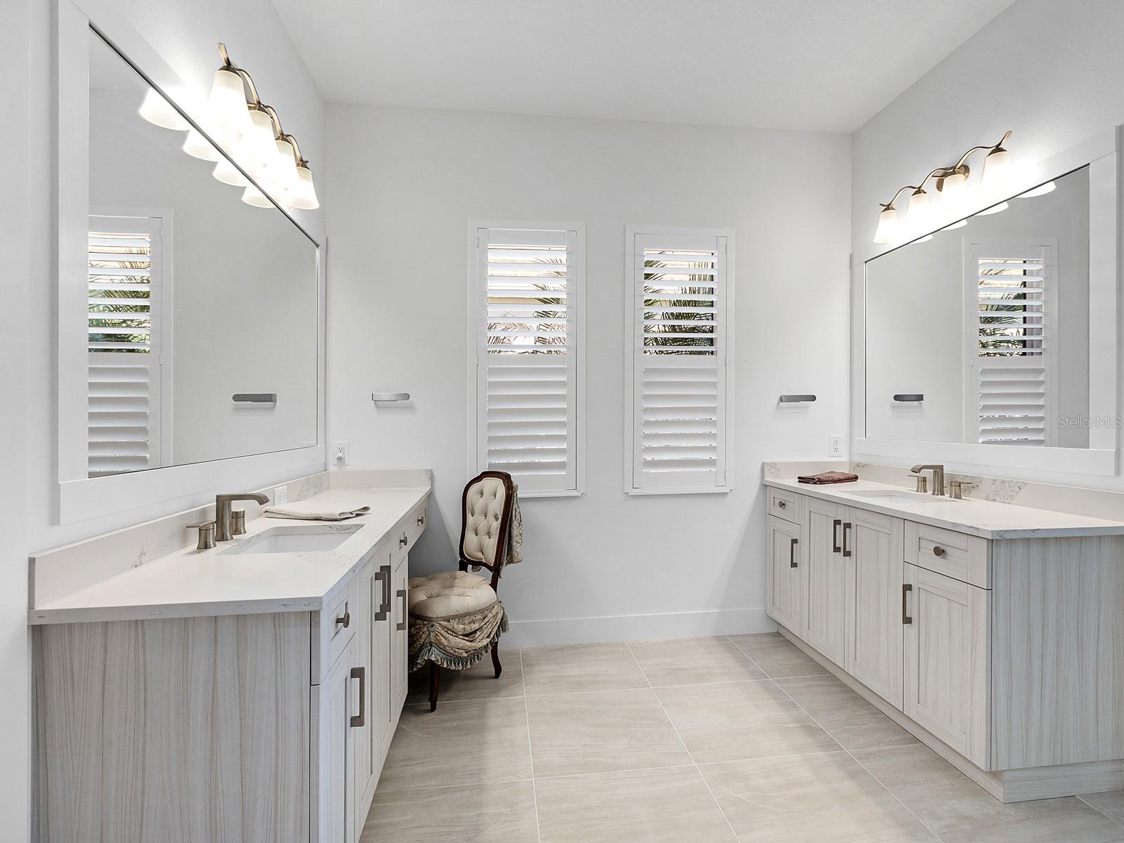 LAKEHOUSE COVE AT WATERSIDE - Residential