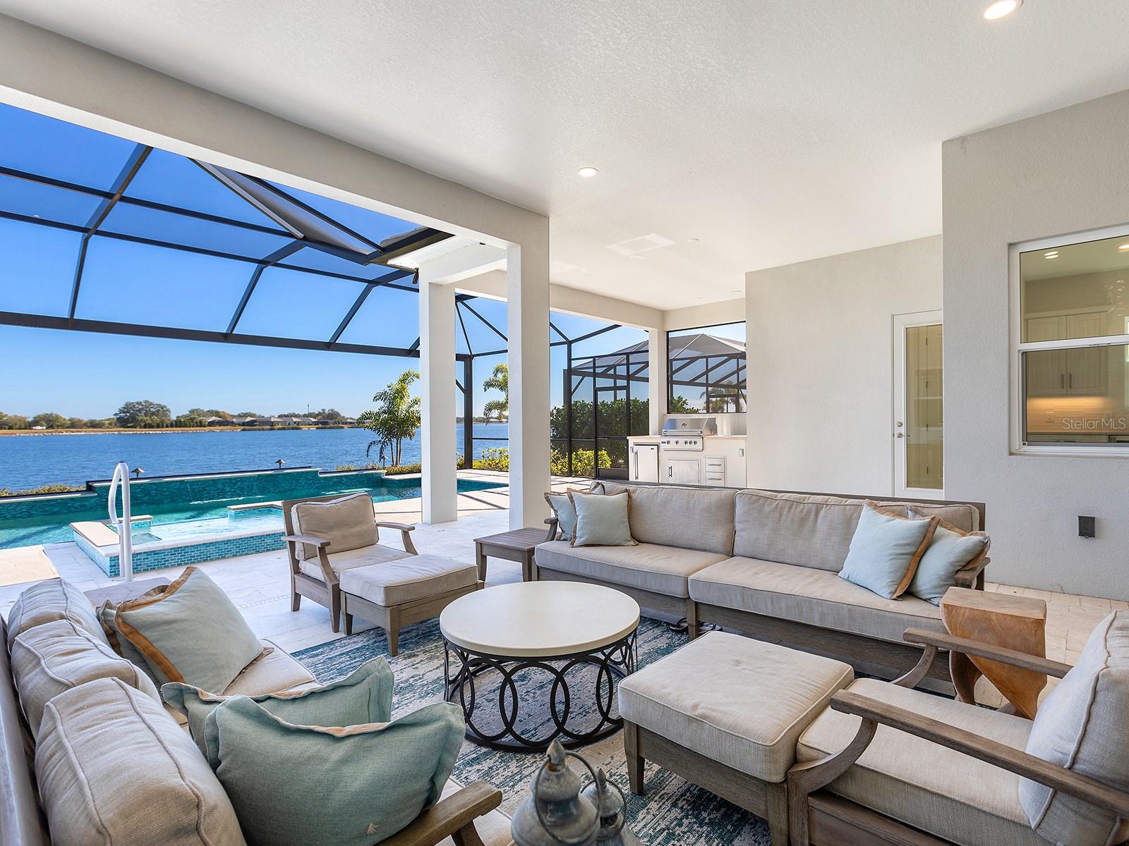 LAKEHOUSE COVE AT WATERSIDE - Residential