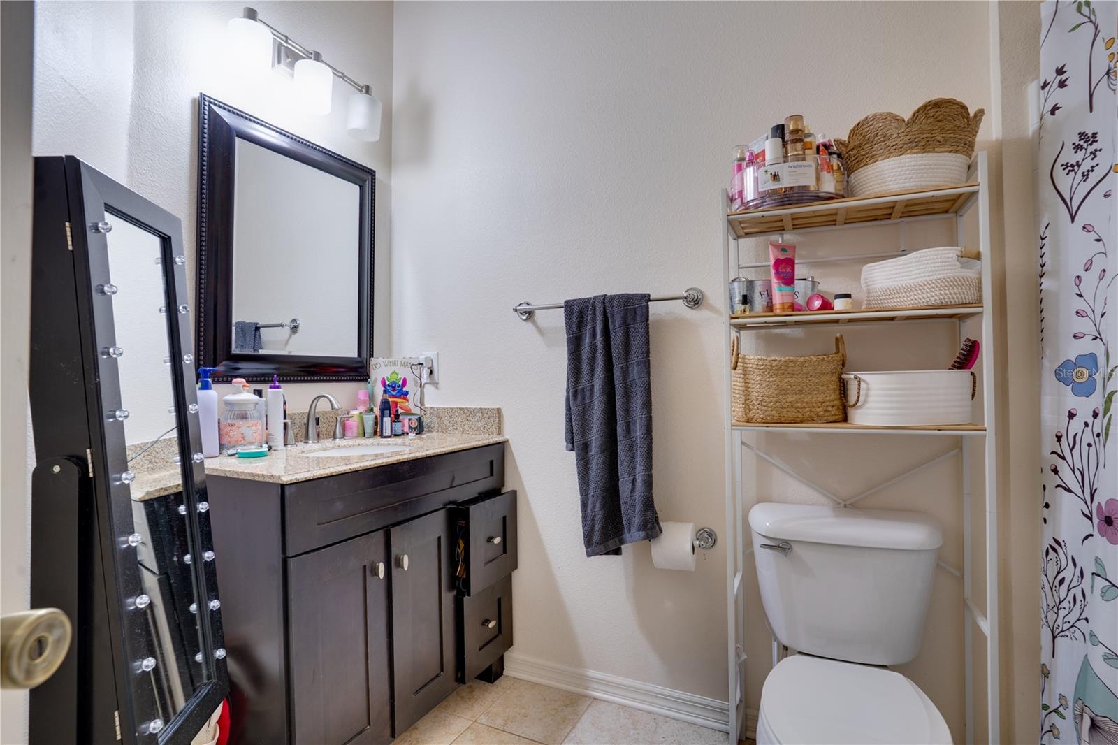 EAGLE PALM PH II - Residential Lease