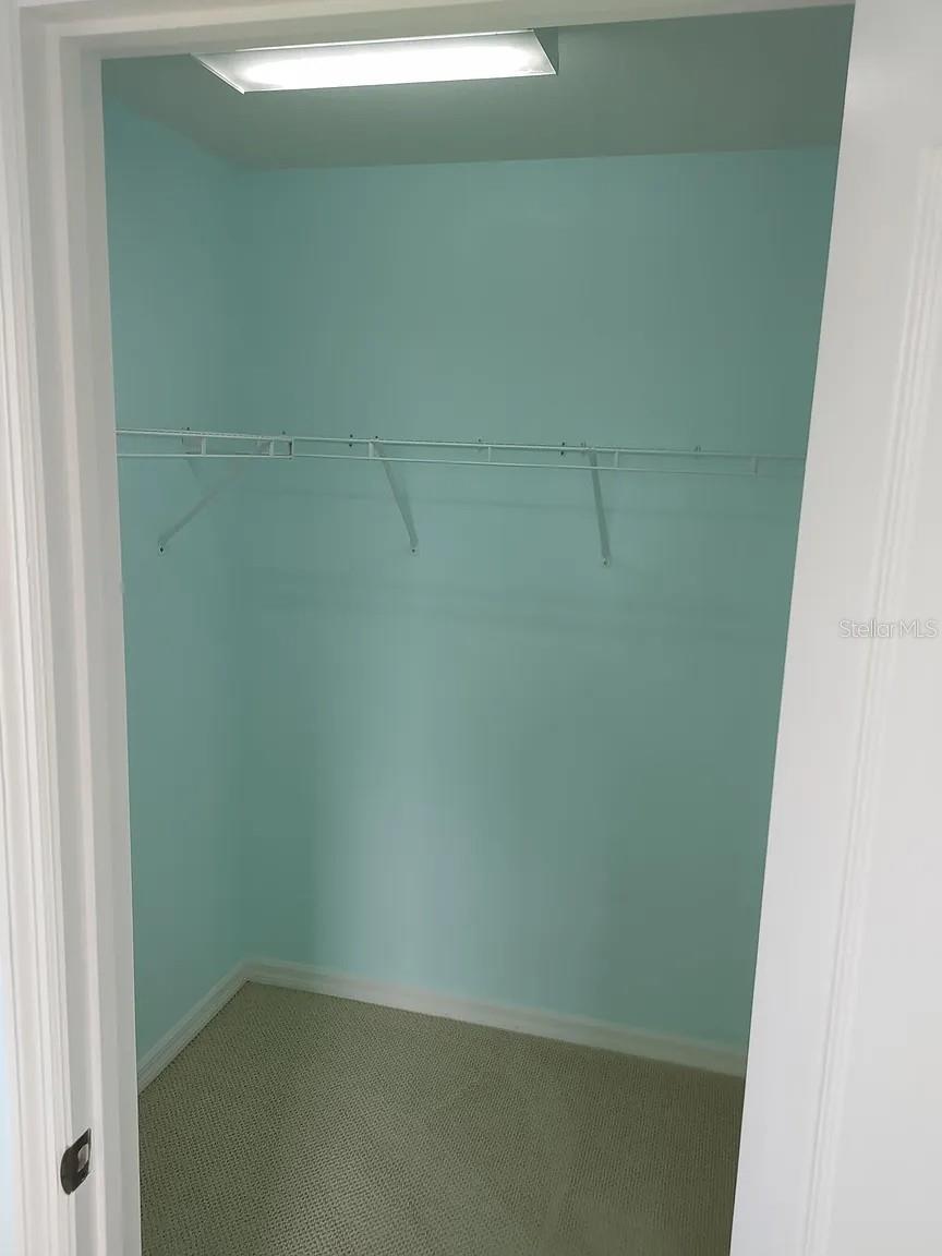 EAGLE PALM PH II - Residential Lease