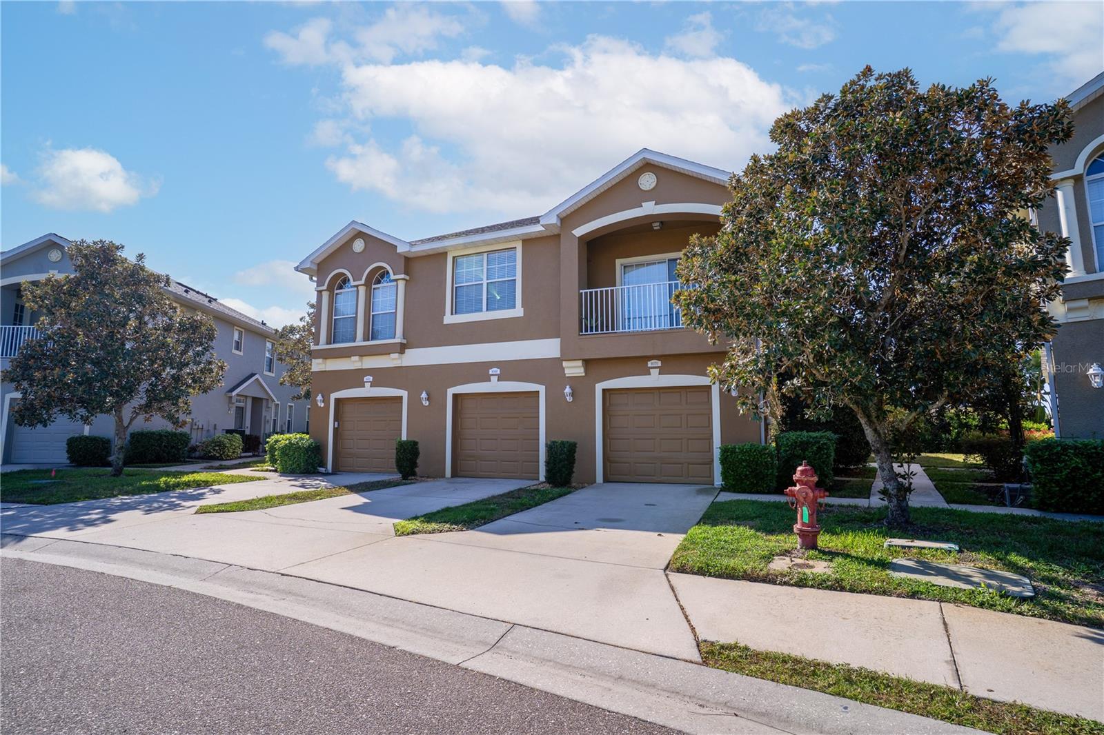 EAGLE PALM PH II - Residential Lease