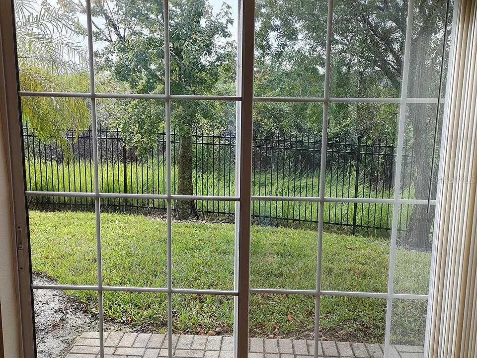 EAGLE PALM PH II - Residential Lease