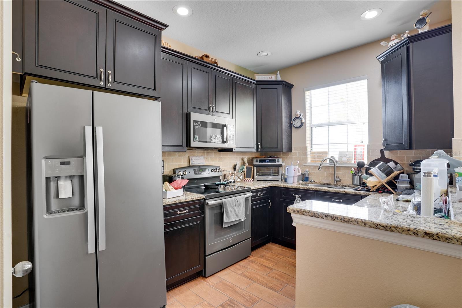 EAGLE PALM PH II - Residential Lease