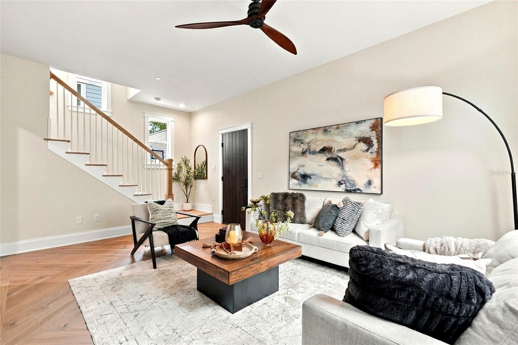 Photo of 2534 1st Avenue N, St Petersburg, FL 33713 (MLS # TB8553311)