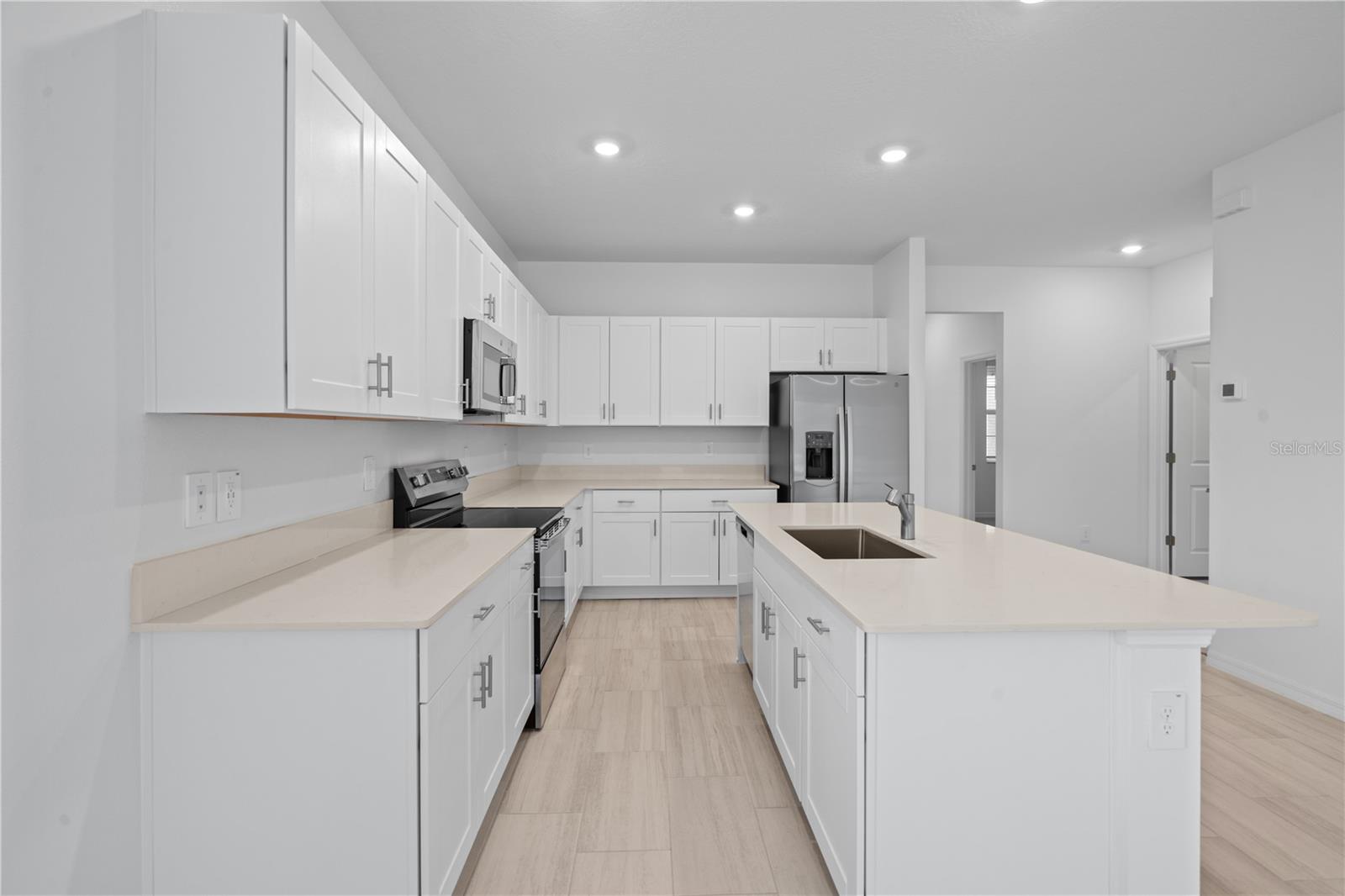 ANGELINE PH 4D - Residential Lease