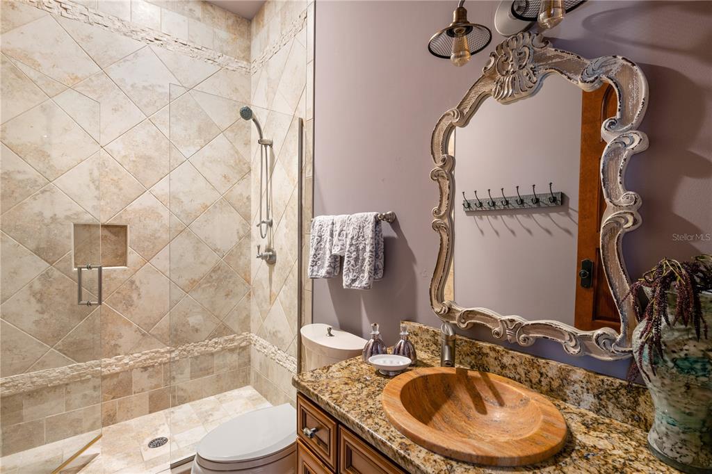 KEENES POINTE - Residential